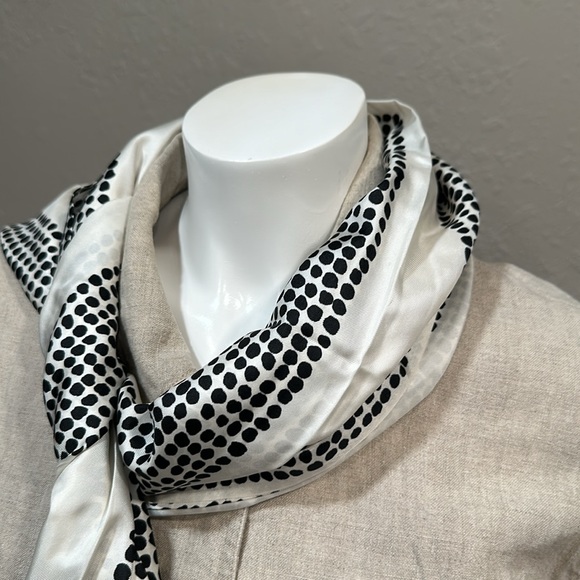 YSL Rare Frayed silk-twill scarf/wrap HUGE - Picture 9 of 15